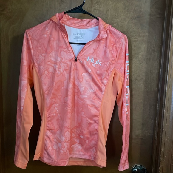 Huk Long Sleeve Performance Fishing Shirt with Hood - Picture 1 of 3